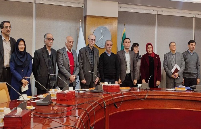 Eronda fors tilidan dars beruvchi o'zbek o'qituvchilari fors tili bo'yicha qayta tayyorlash va bilimini oshirish kursidaa